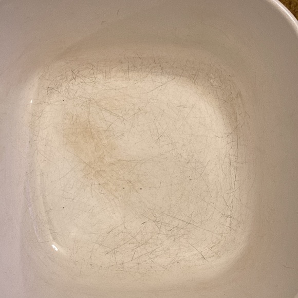 Corning ware 2 1/2 qt. casserole dish - Picture 5 of 7